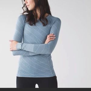 Lululemon swiftly tech long sleeve, size 4